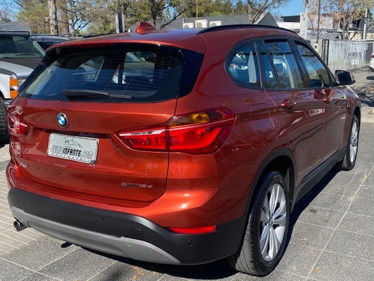 BMW X1 SDrive18D 2.0 AUT 2019 - Imagen 2