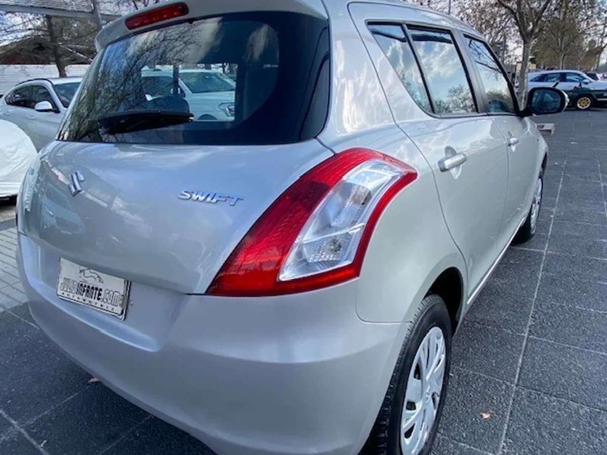 SUZUKI SWIFT GL 1.2 Aire 2018 - Imagen 2