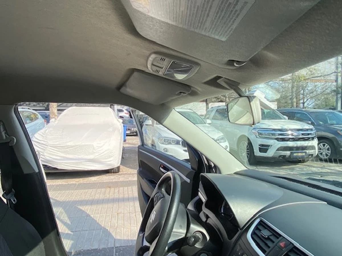 SUZUKI SWIFT GL 1.2 Aire 2018 - Imagen 25
