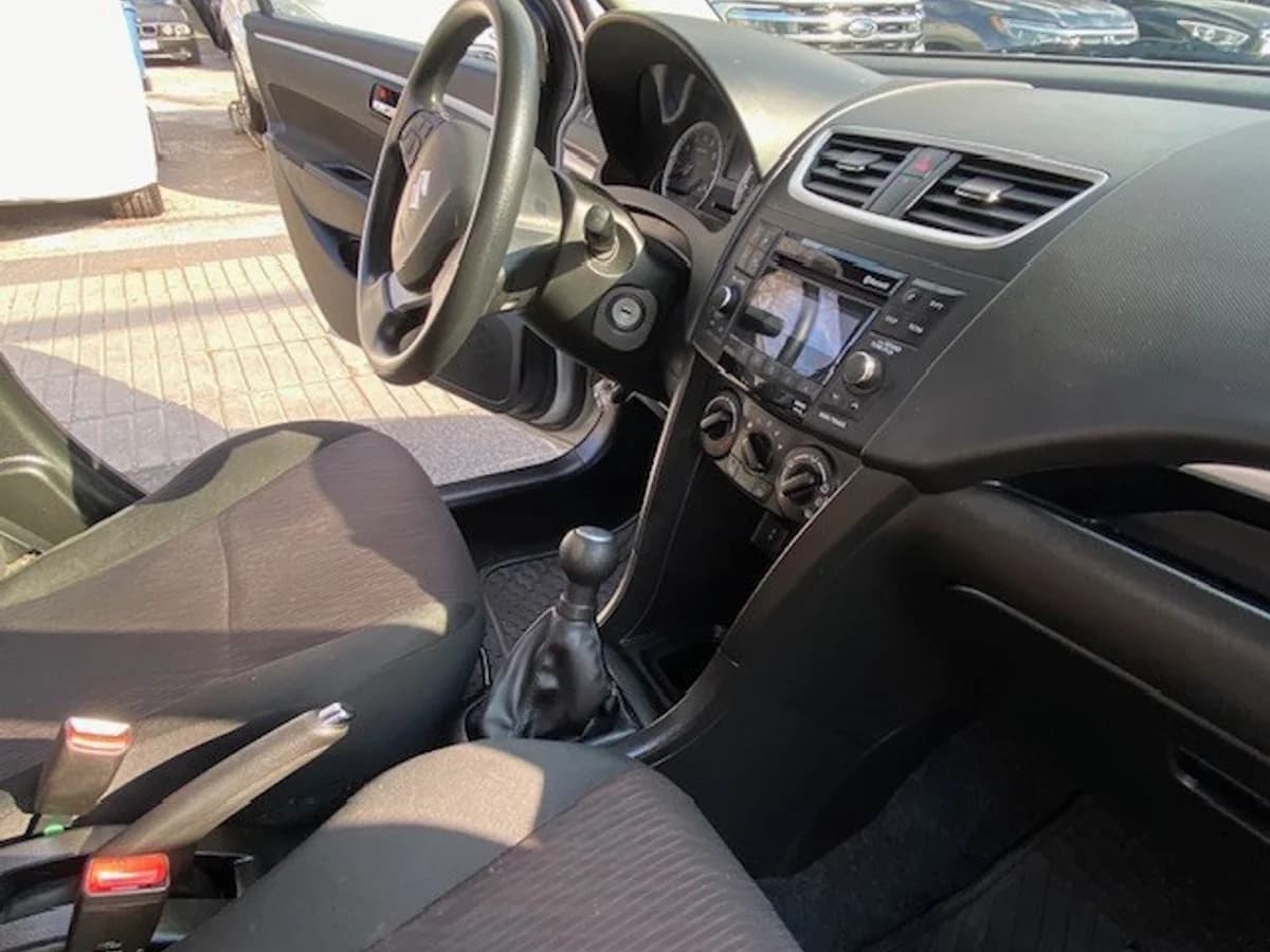 SUZUKI SWIFT GL 1.2 Aire 2018 - Imagen 23