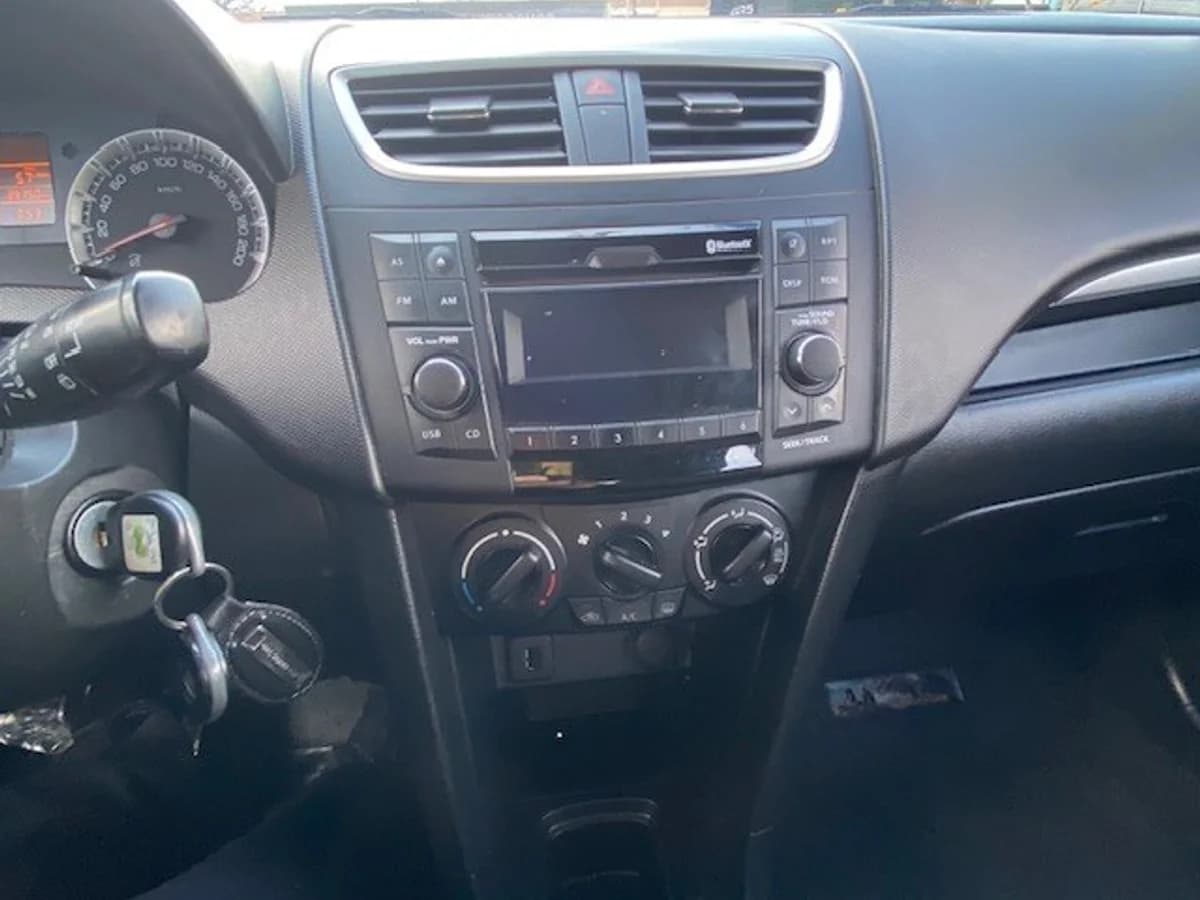 SUZUKI SWIFT GL 1.2 Aire 2018 - Imagen 13
