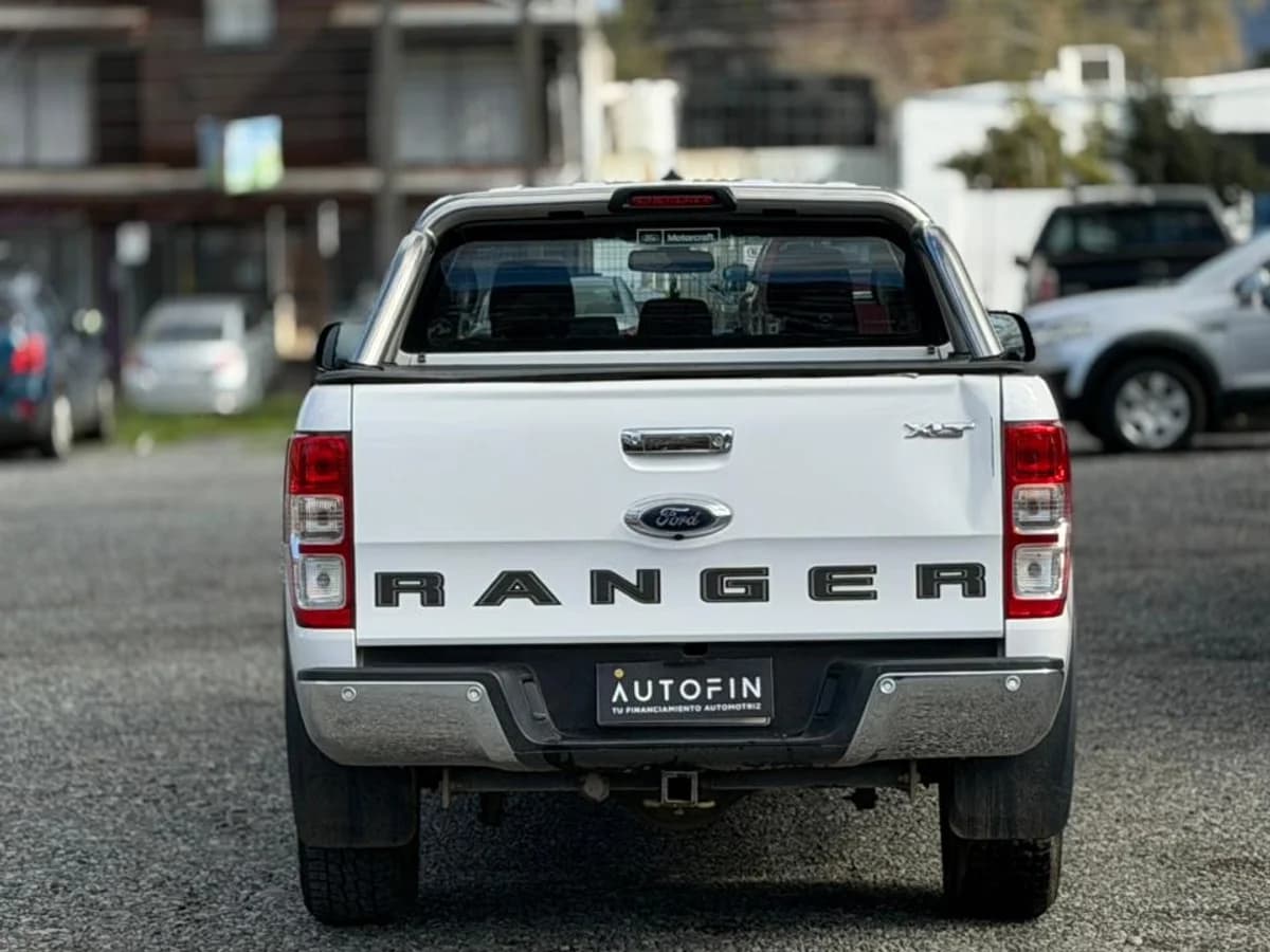 FORD Ranger 3.2 XLT 4X4 DIESEL DOB. CAB. AT 4P 2023 - Imagen 12