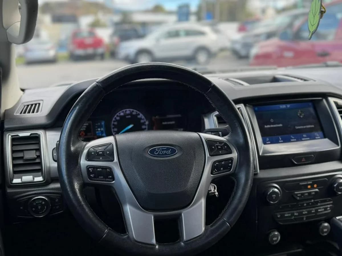 FORD Ranger 3.2 XLT 4X4 DIESEL DOB. CAB. AT 4P 2023 - Imagen 14