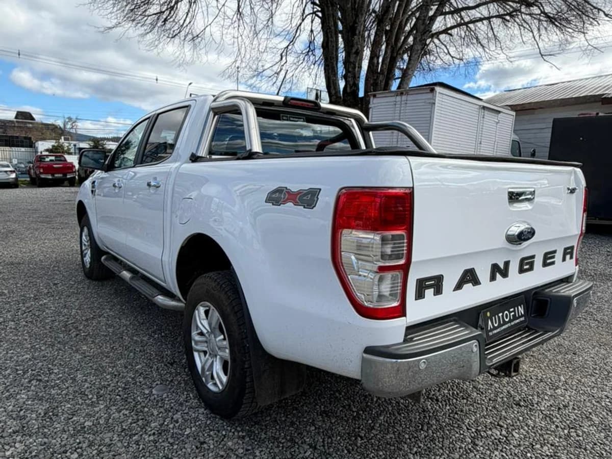 FORD Ranger 3.2 XLT 4X4 DIESEL DOB. CAB. AT 4P 2023 - Imagen 15