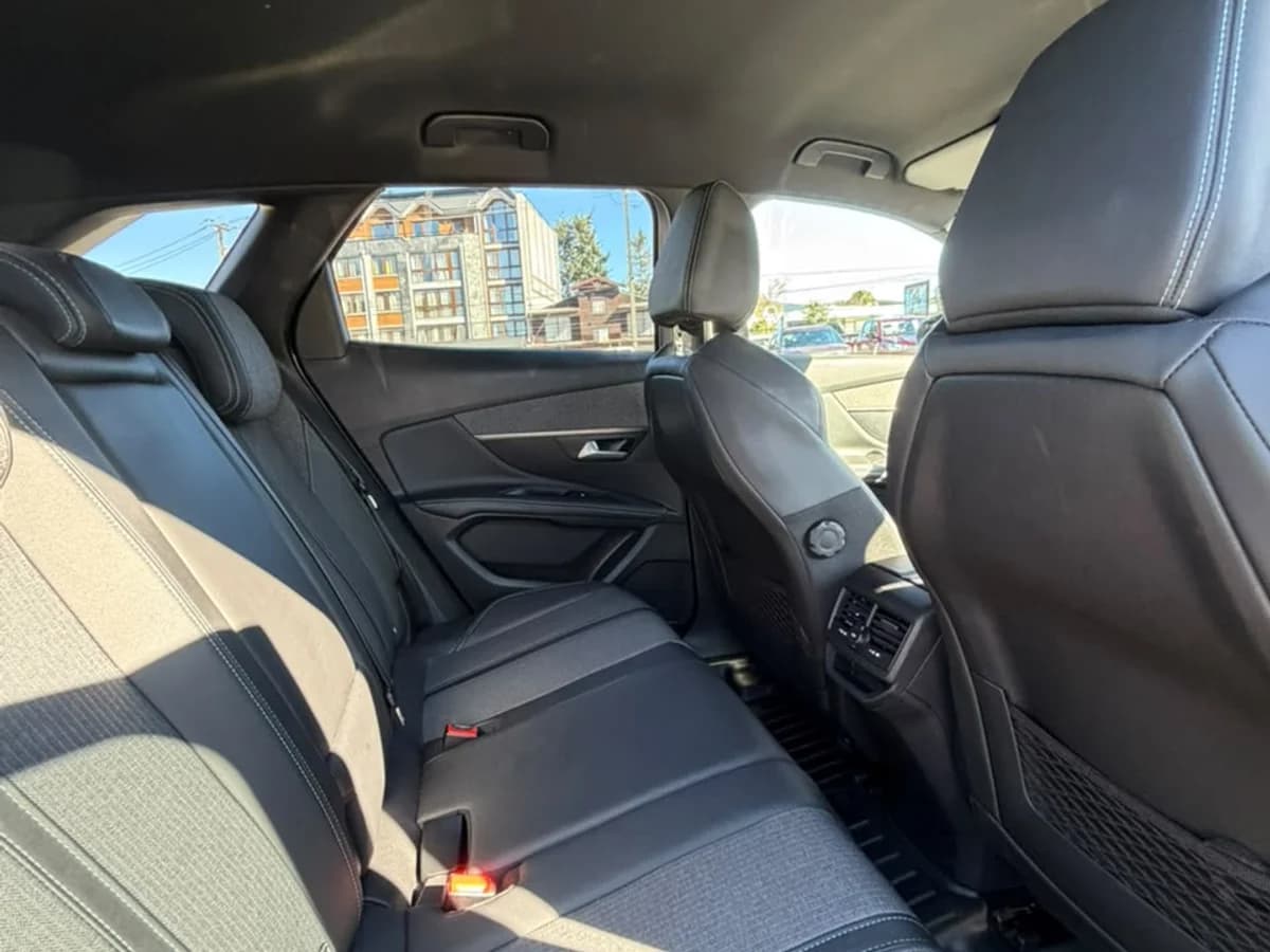PEUGEOT 3008 1.6 ALLURE PACK THP 165 EAT6 2024 - Imagen 12