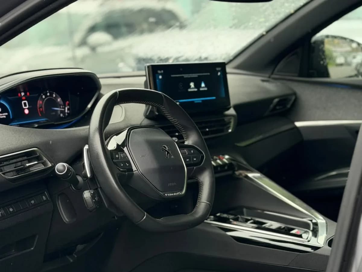 PEUGEOT 3008 1.6 ALLURE PACK THP 165 EAT6 2024 - Imagen 14