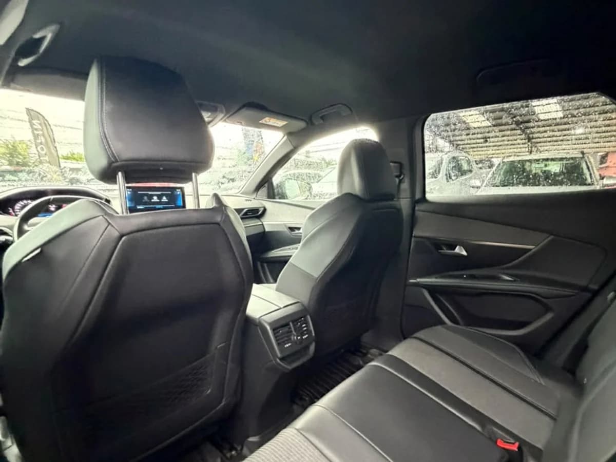PEUGEOT 3008 1.6 ALLURE PACK THP 165 EAT6 2024 - Imagen 18
