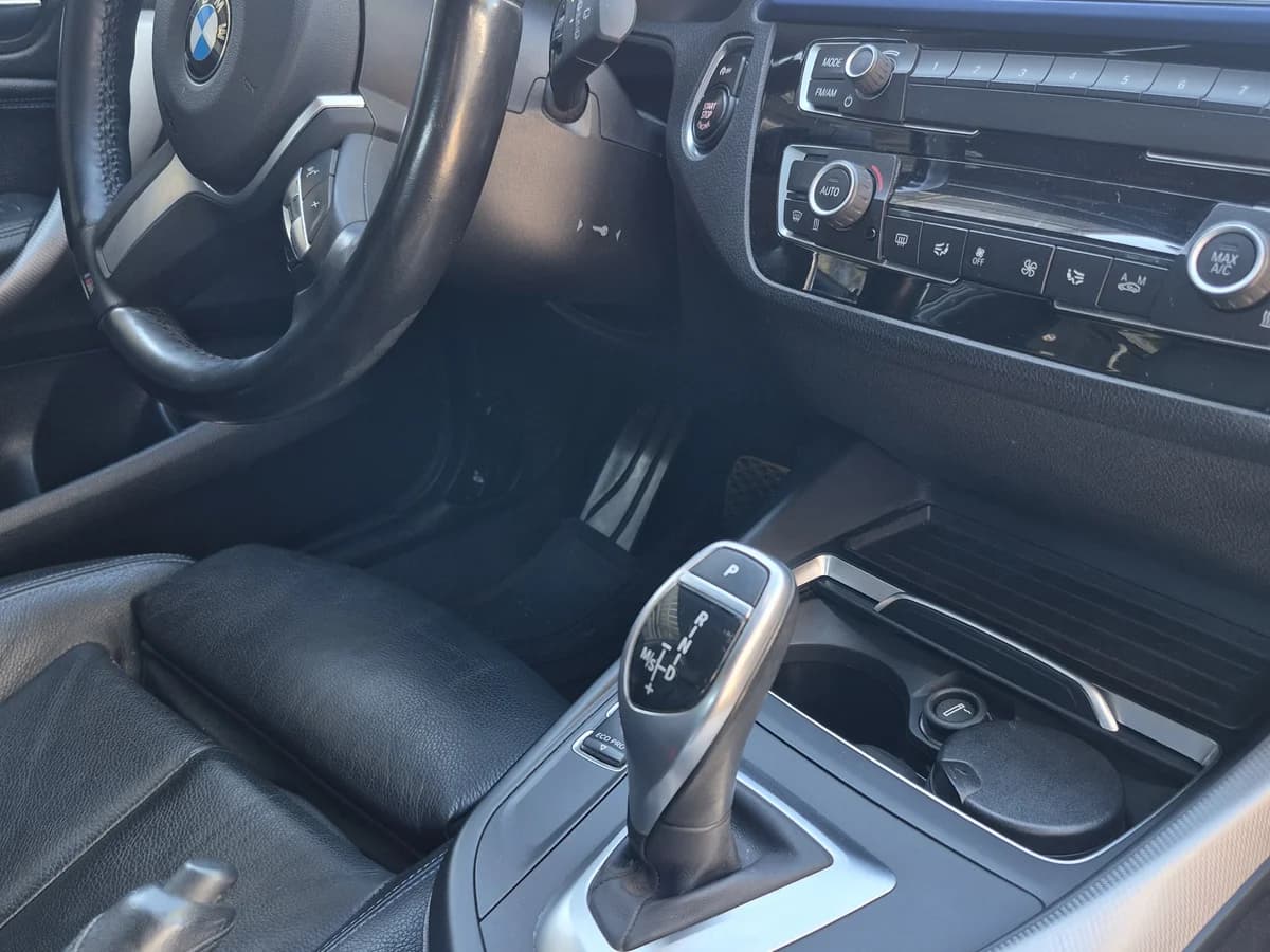 BMW 120 2.0 HATCHBACK AUTOMÁTICO 2019 - Imagen 9