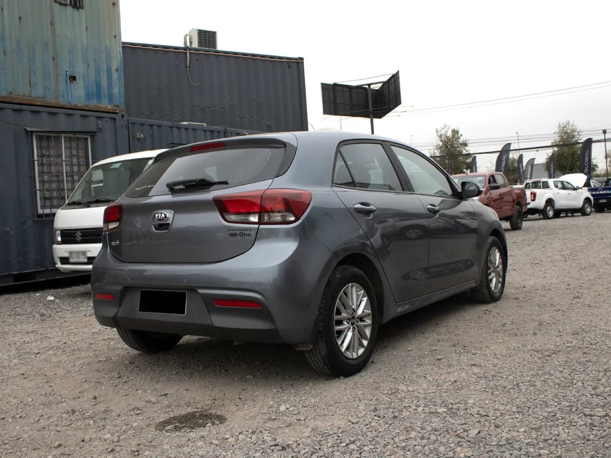 KIA Rio 5 EX 1.4 AUT 2018 - Imagen 5