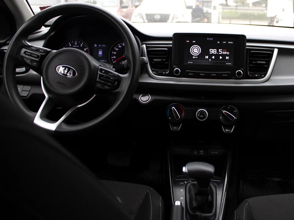 KIA Rio 5 EX 1.4 AUT 2018 - Imagen 10