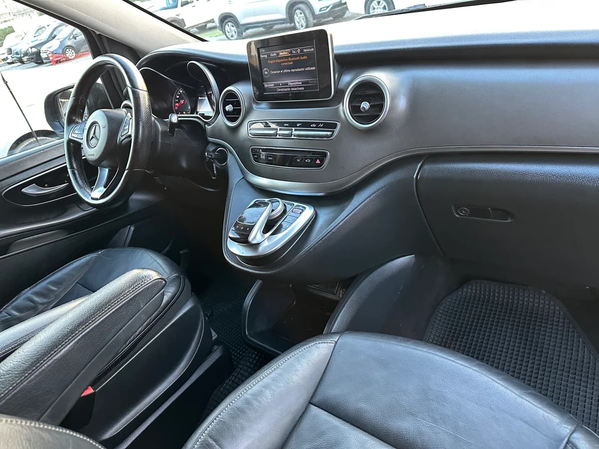 MERCEDES BENZ V 220 2.2 CDI AUT 2015 - Imagen 24
