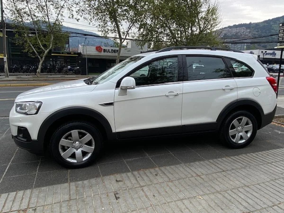 CHEVROLET CAPTIVA LS 2.4 3 Corridas 2016 - Imagen 4