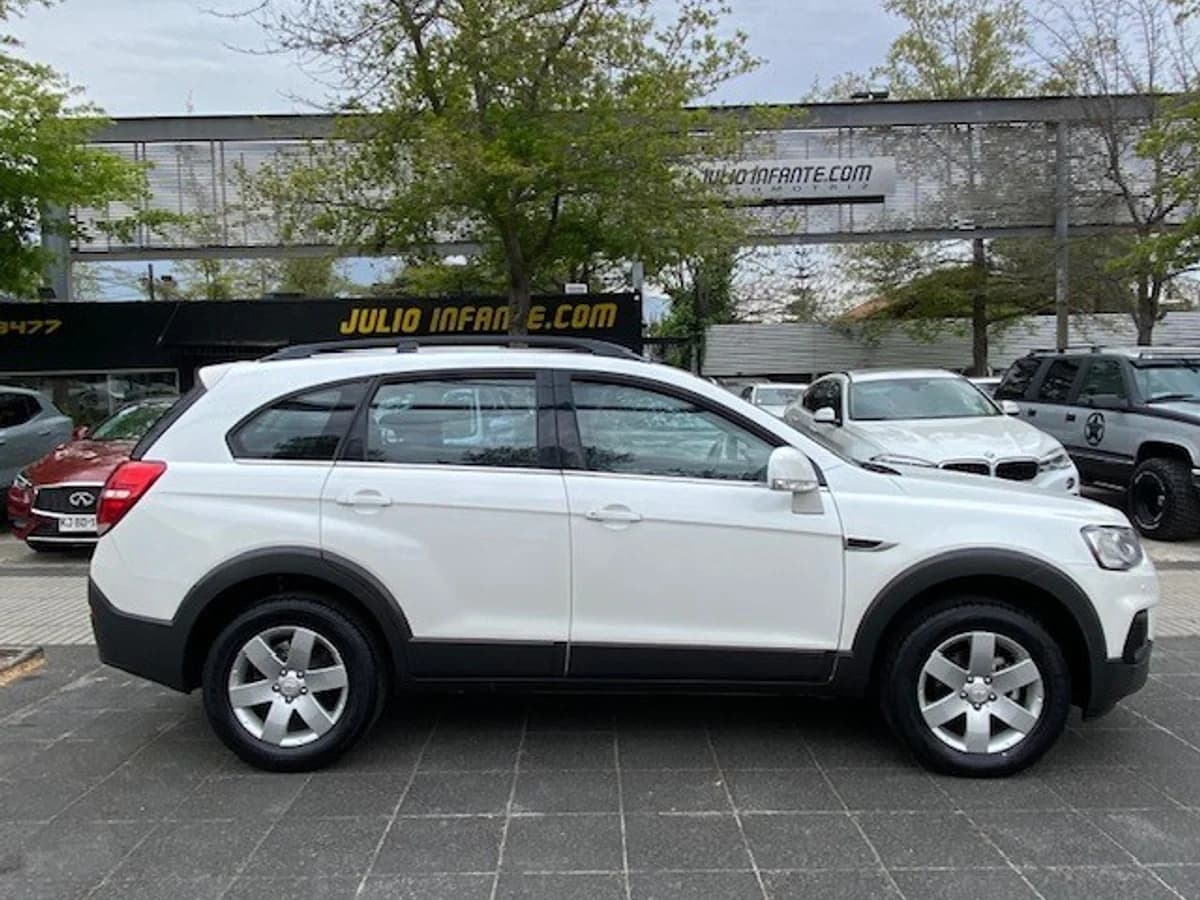 CHEVROLET CAPTIVA LS 2.4 3 Corridas 2016 - Imagen 3