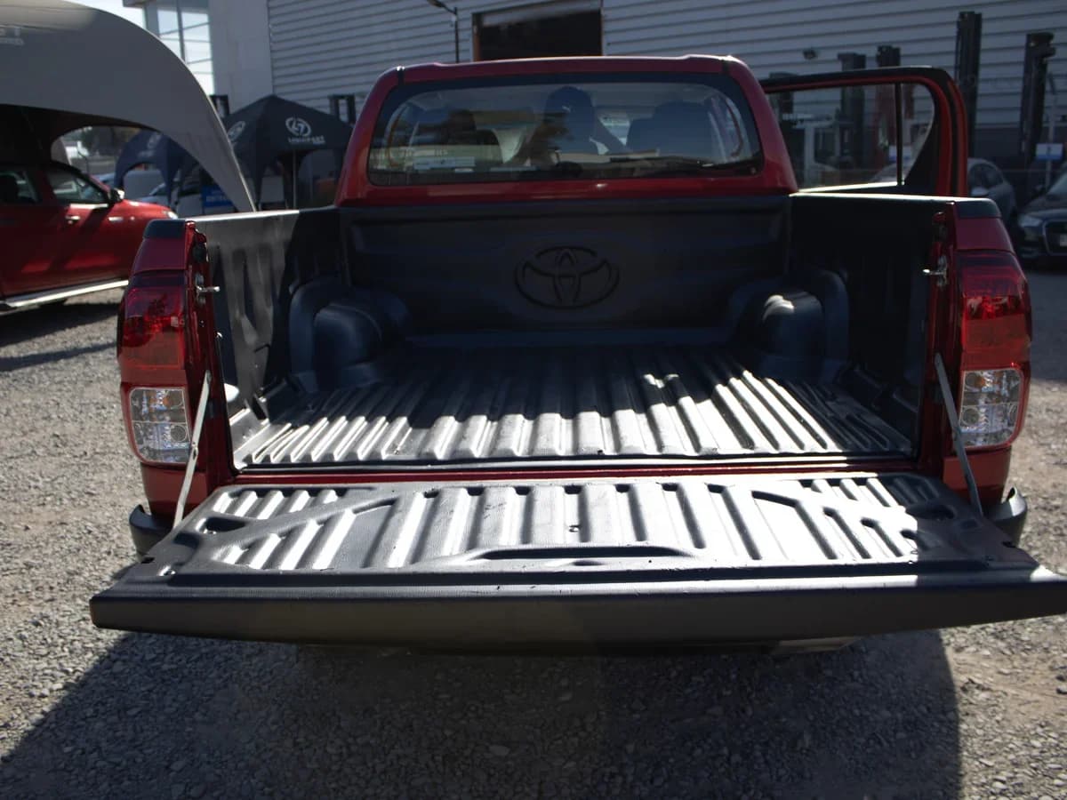 TOYOTA Hilux 4X4 - Imagen 5