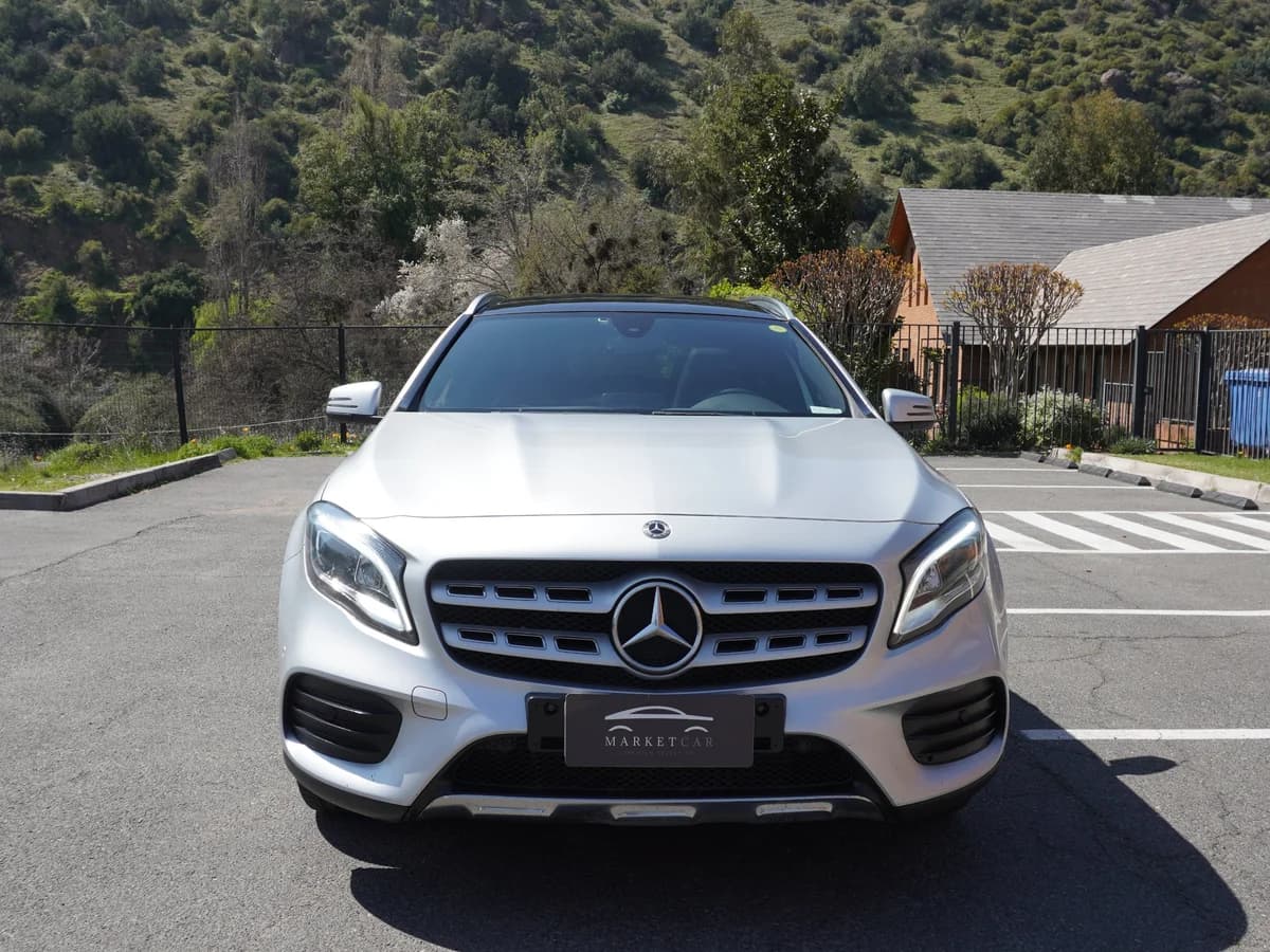 Mercedes Benz GLA 250 4Matic - Imagen 2