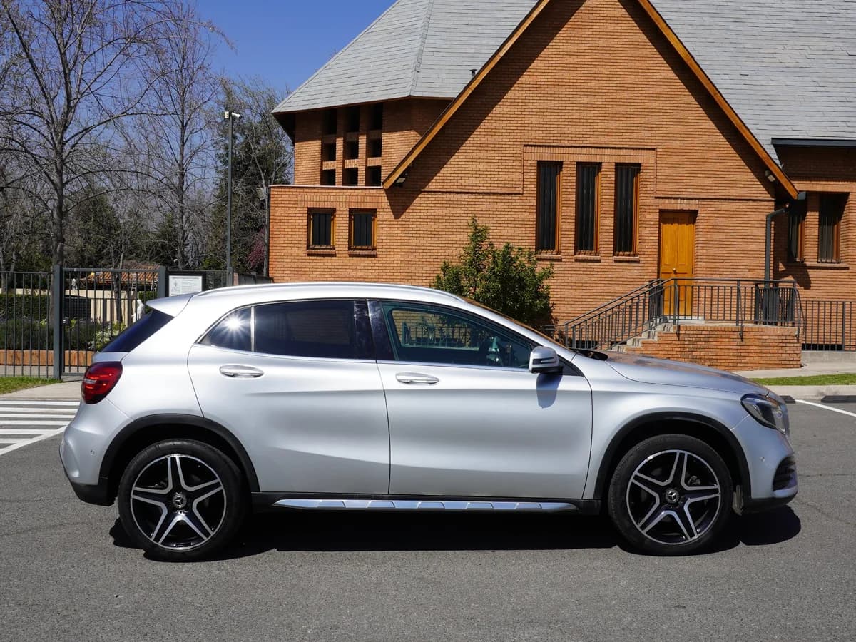 Mercedes Benz GLA 250 4Matic - Imagen 4