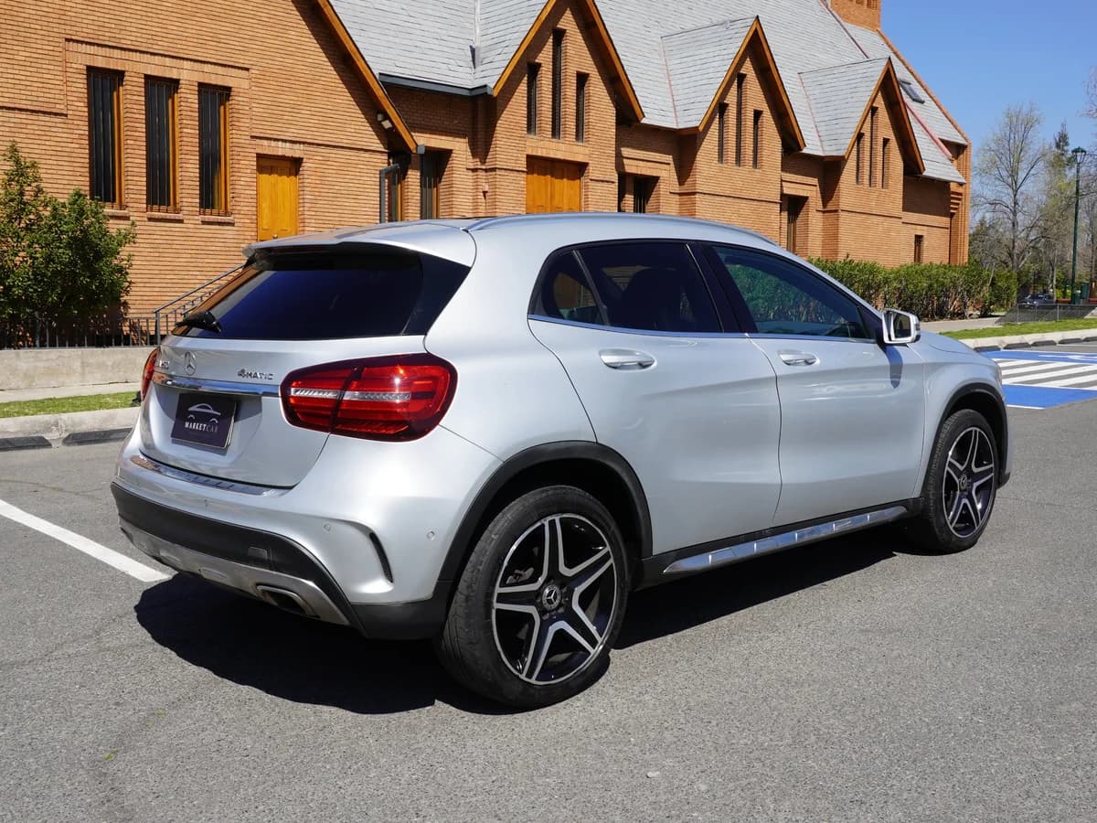 Mercedes Benz GLA 250 4Matic - Imagen 5