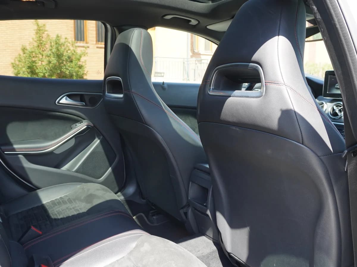 Mercedes Benz GLA 250 4Matic - Imagen 22