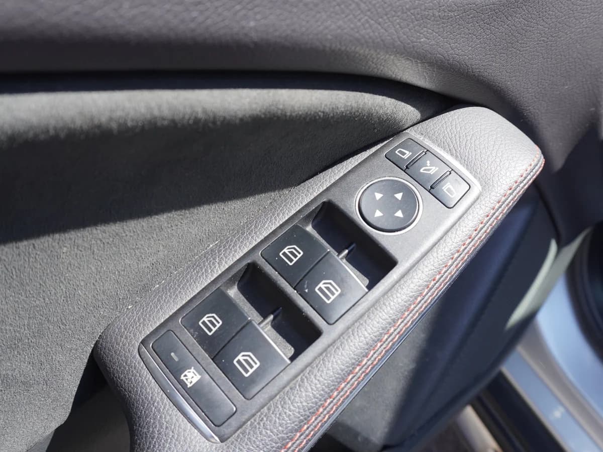 Mercedes Benz GLA 250 4Matic - Imagen 29