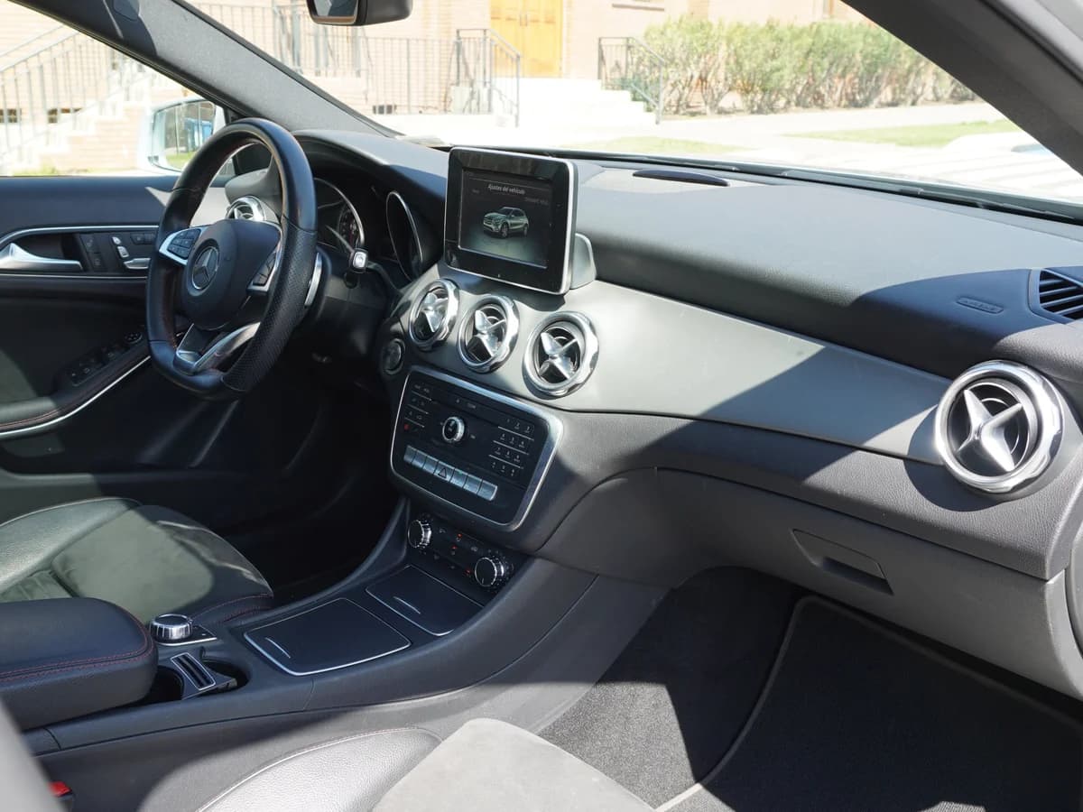 Mercedes Benz GLA 250 4Matic - Imagen 32