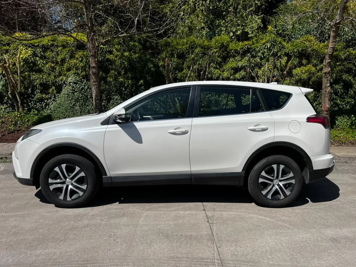 Toyota Rav4 2.0L lujo mt6 4x2 año 2018 pérdida asimilada - Imagen 4