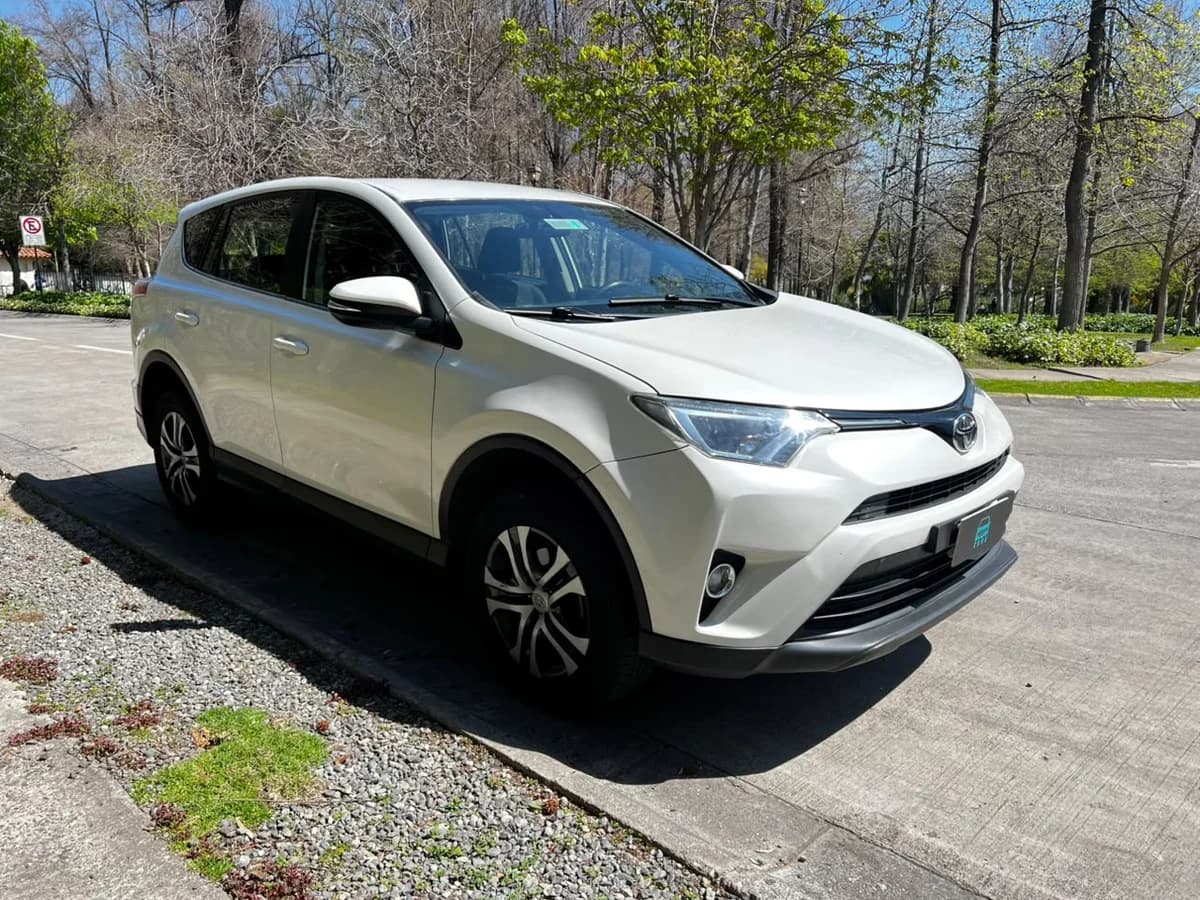 Toyota Rav4 2.0L lujo mt6 4x2 año 2018 pérdida asimilada - Imagen 18