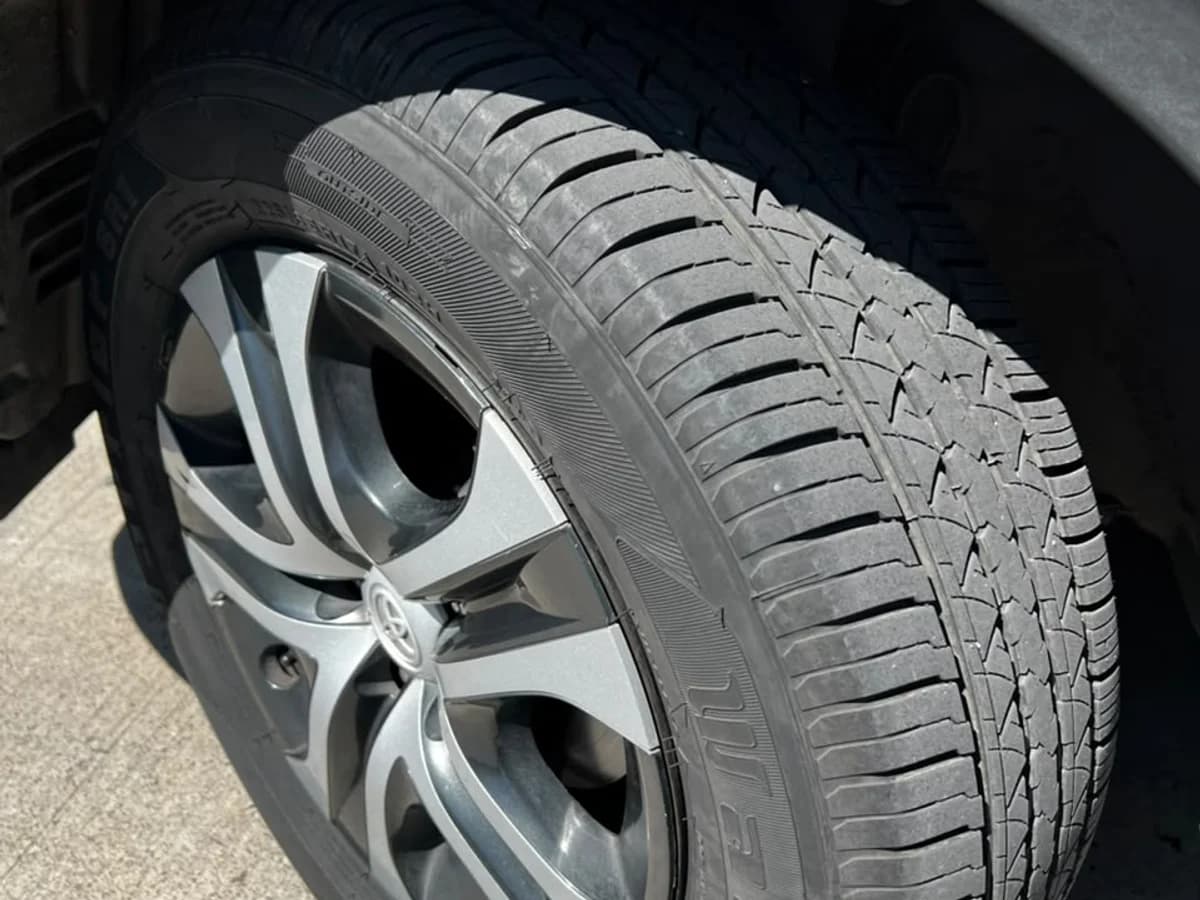 Toyota Rav4 2.0L lujo mt6 4x2 año 2018 pérdida asimilada - Imagen 20