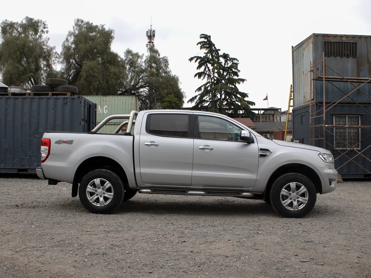 FORD Ranger XLT 4X4 AT - Imagen 4