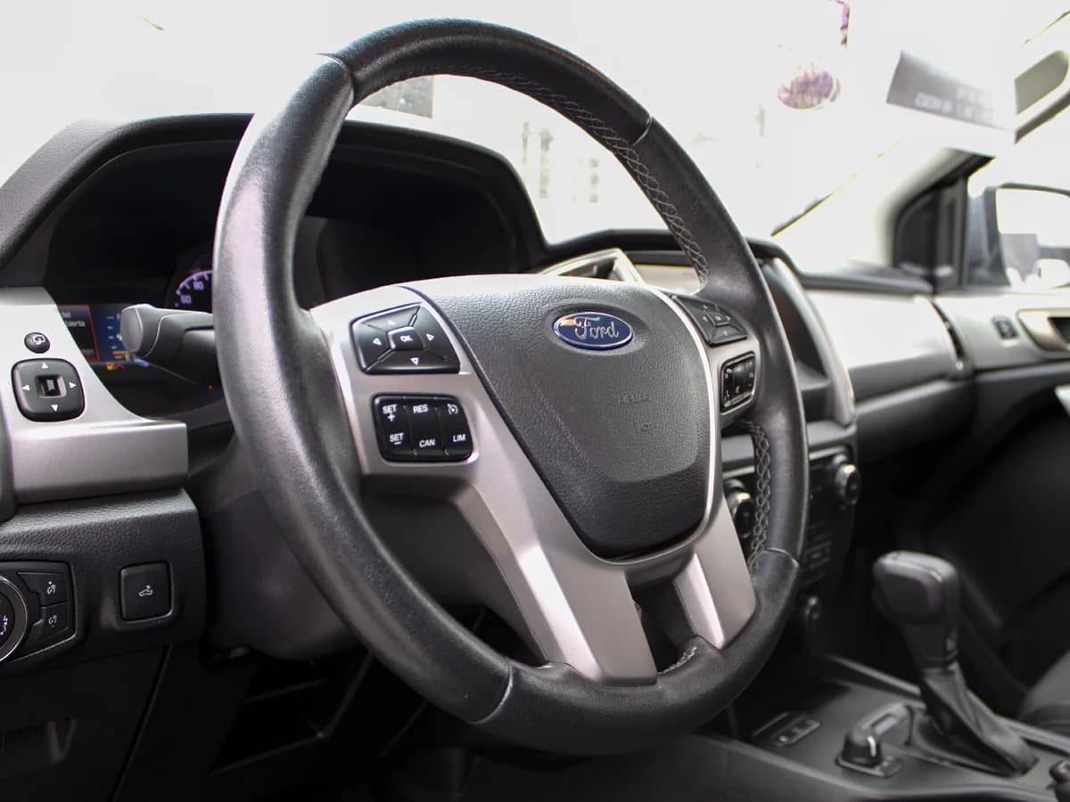 FORD Ranger XLT 4X4 AT - Imagen 9