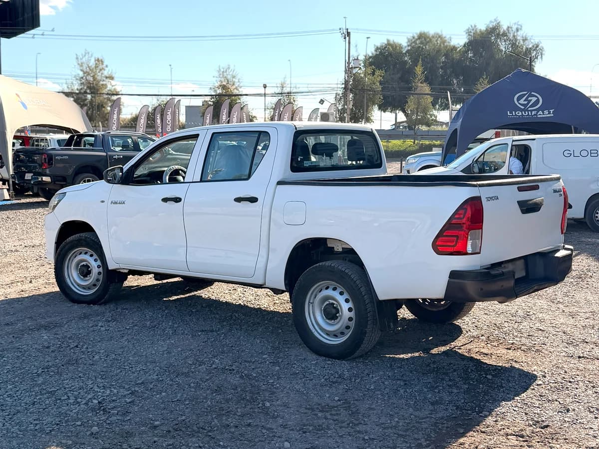 TOYOTA Hilux 4X4 - Imagen 2
