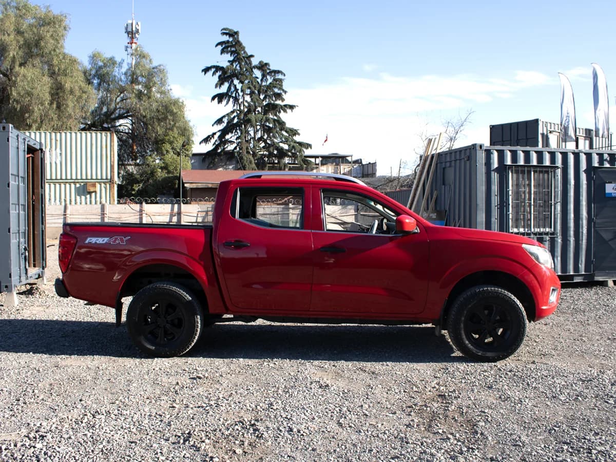 NISSAN Np300 - Imagen 2