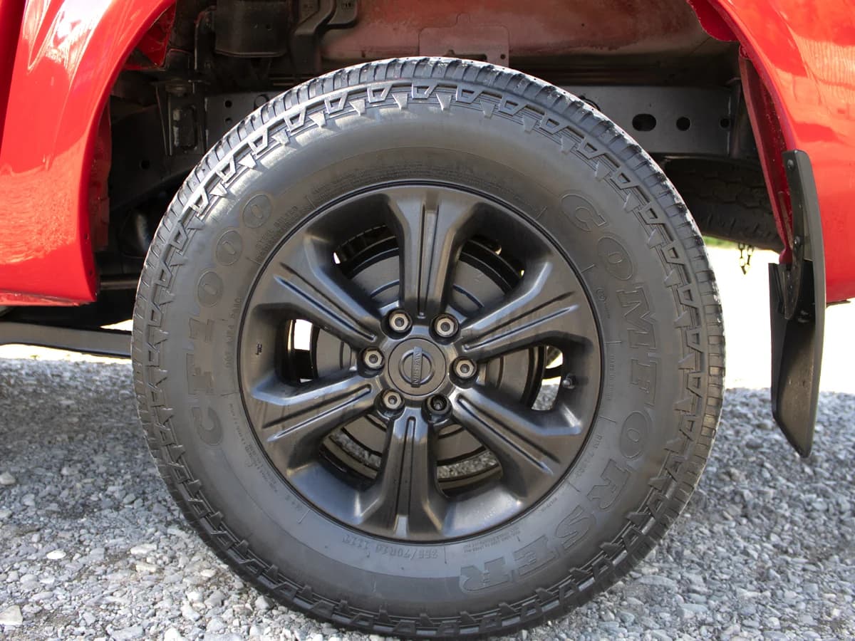 NISSAN Np300 - Imagen 4