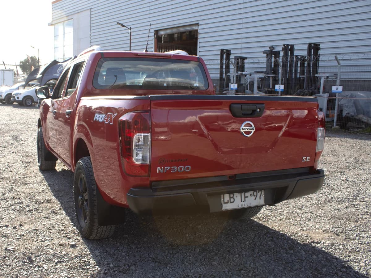 NISSAN Np300 - Imagen 8