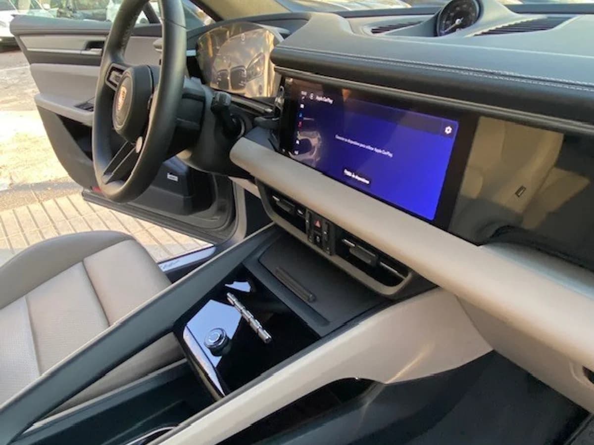 PORSCHE MACAN 4 Electric 4x4 2025 - Imagen 12