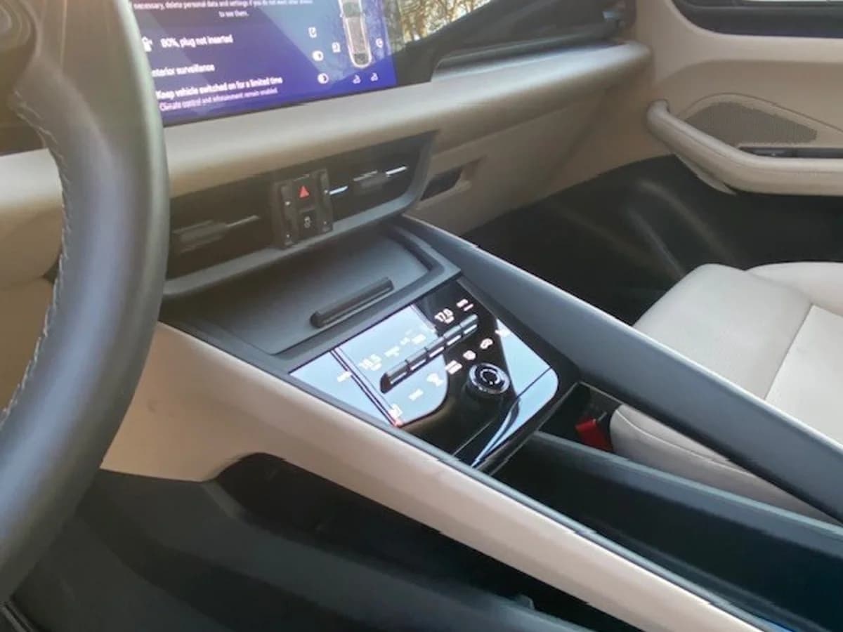 PORSCHE MACAN 4 Electric 4x4 2025 - Imagen 29