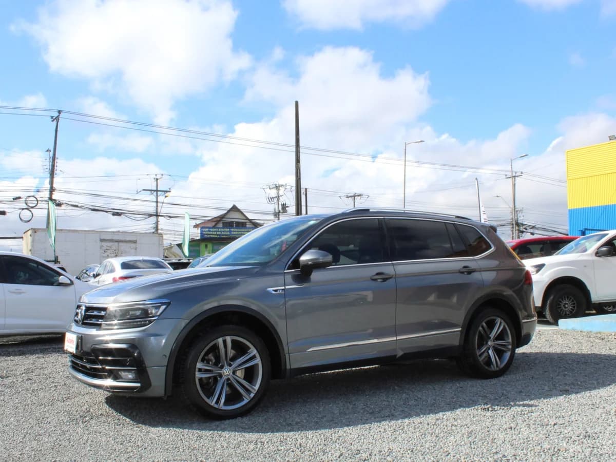 VOLKSWAGEN TIGUAN R LINE 2.0T. 4X4 2019 - Imagen 1