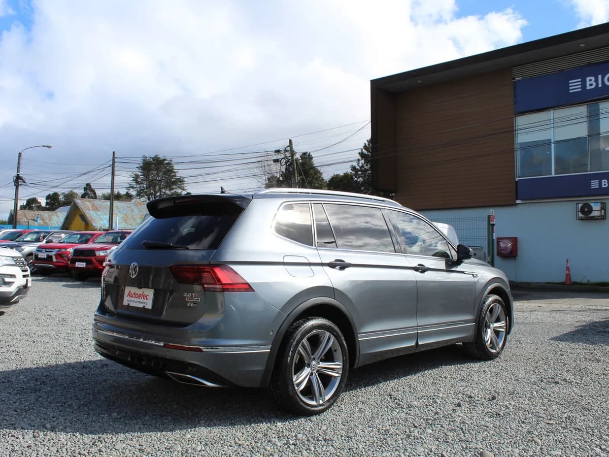 VOLKSWAGEN TIGUAN R LINE 2.0T. 4X4 2019 - Imagen 9