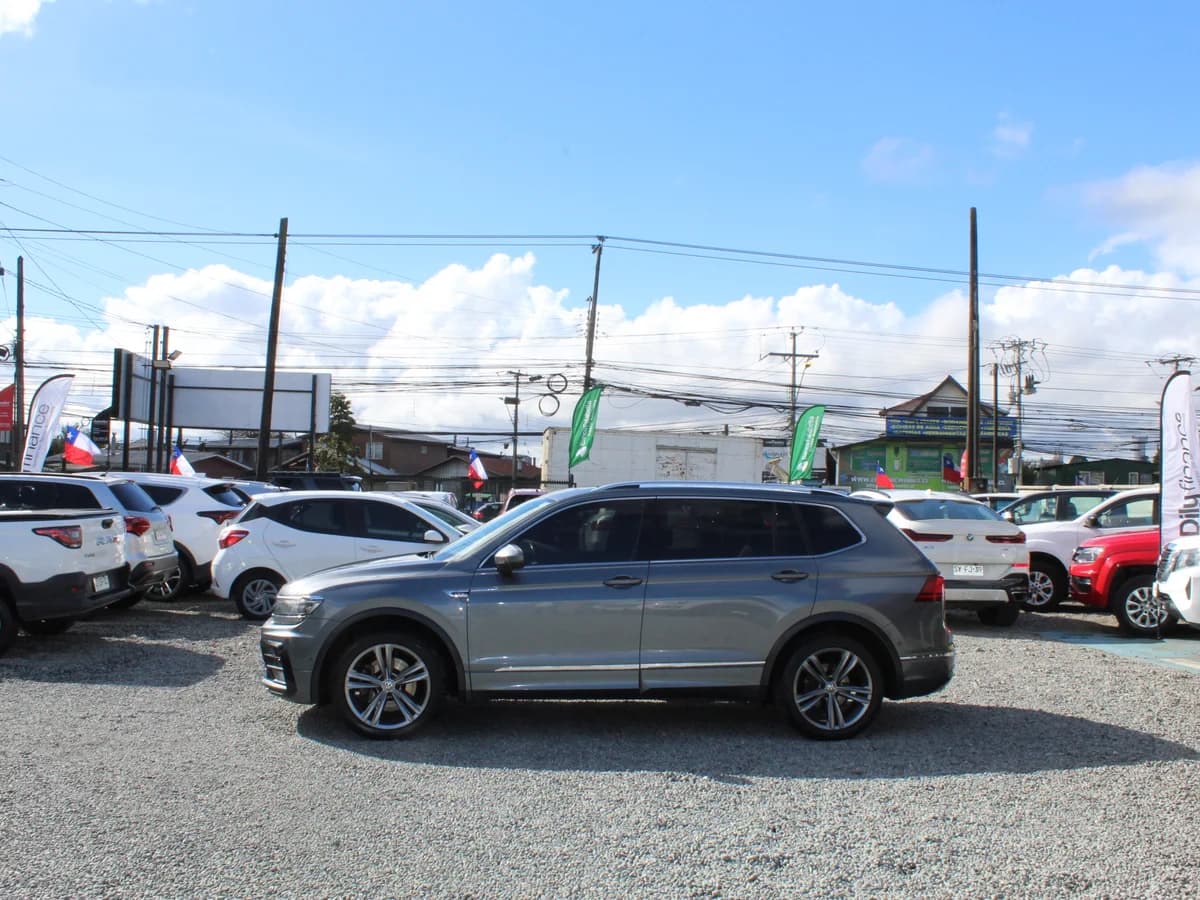 VOLKSWAGEN TIGUAN R LINE 2.0T. 4X4 2019 - Imagen 12