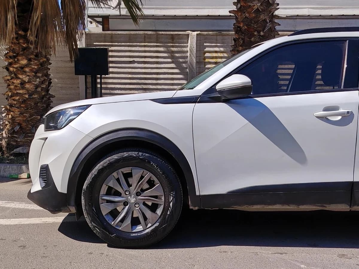 PEUGEOT 2008 PURETECH 130 1.2 2021 - Imagen 5
