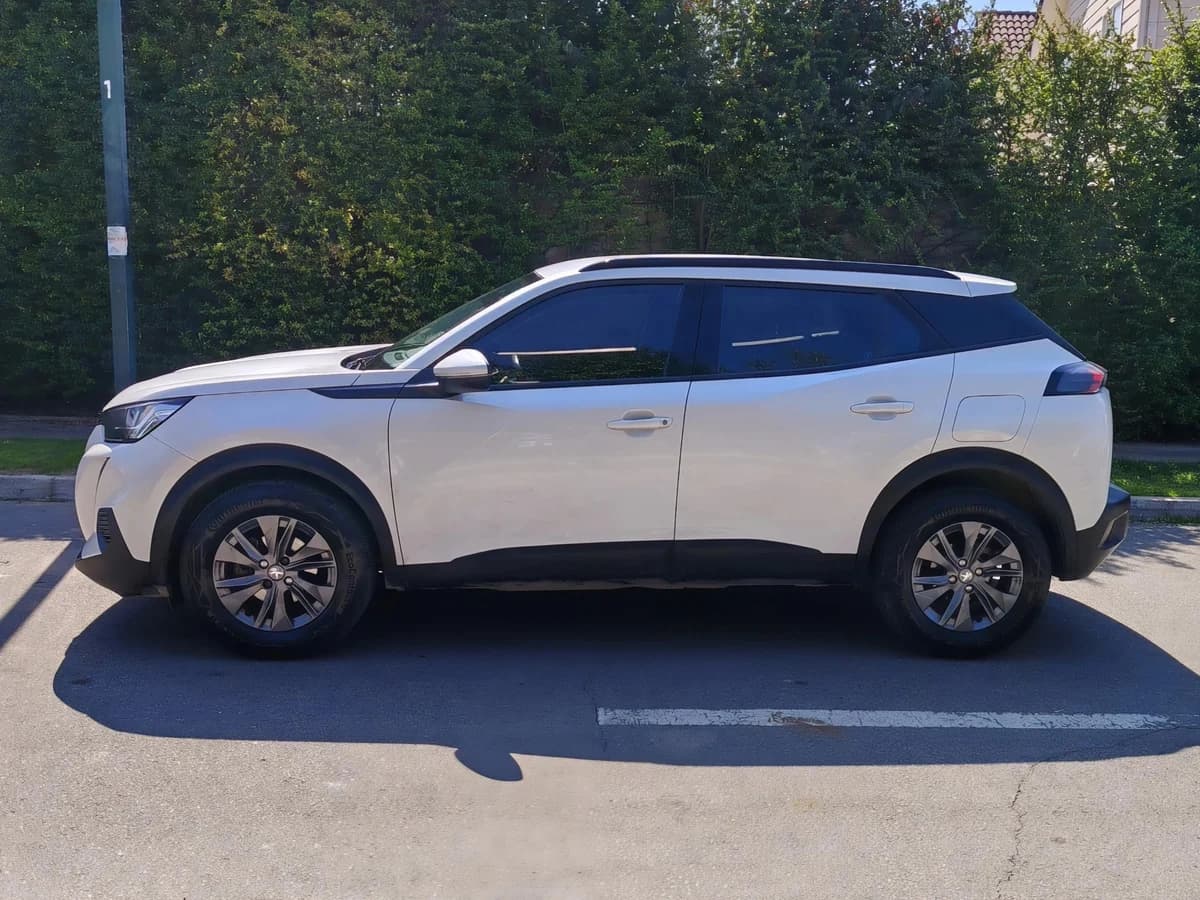 PEUGEOT 2008 PURETECH 130 1.2 2021 - Imagen 6
