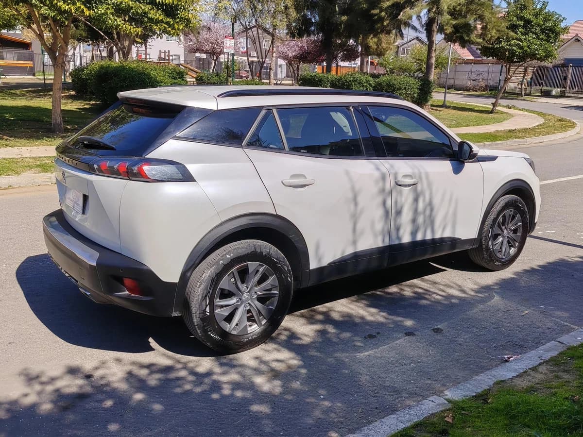 PEUGEOT 2008 PURETECH 130 1.2 2021 - Imagen 12
