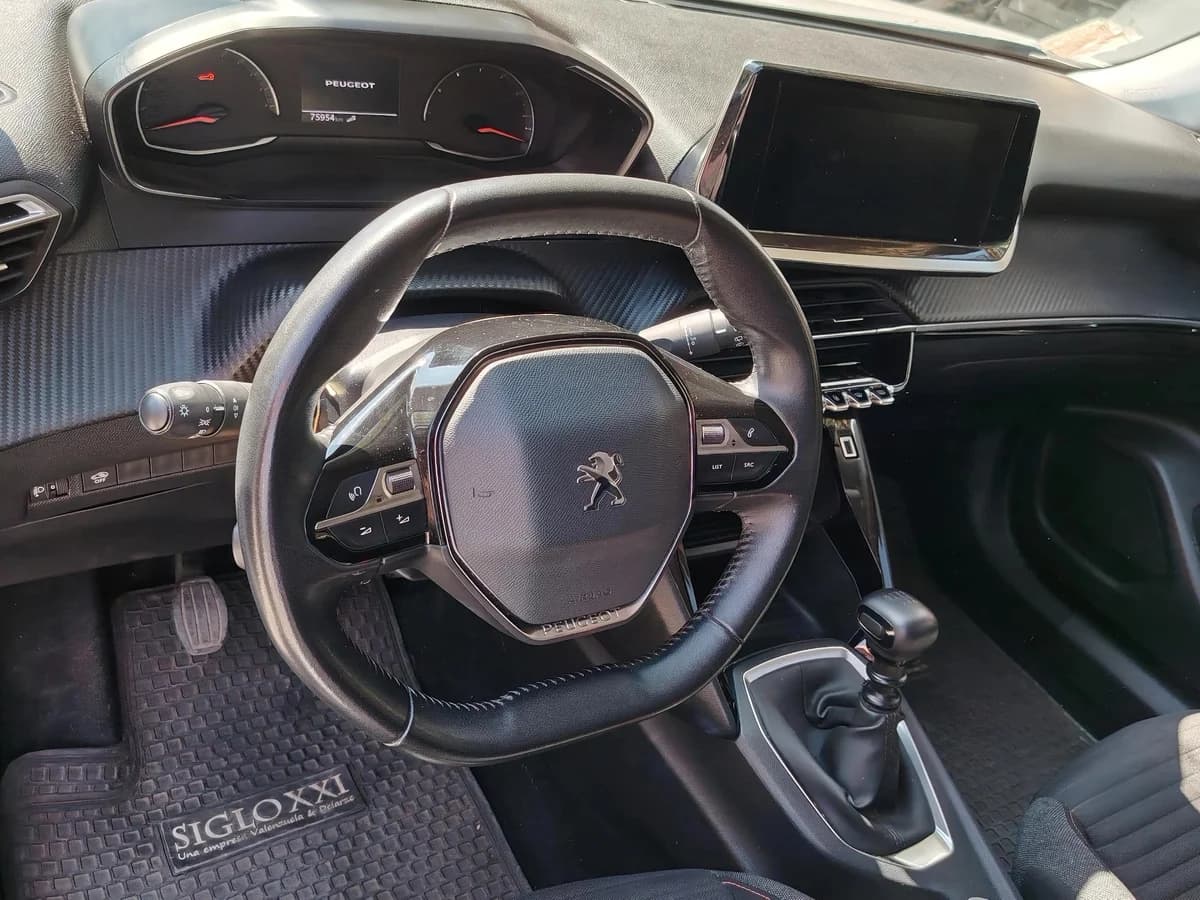 PEUGEOT 2008 PURETECH 130 1.2 2021 - Imagen 19