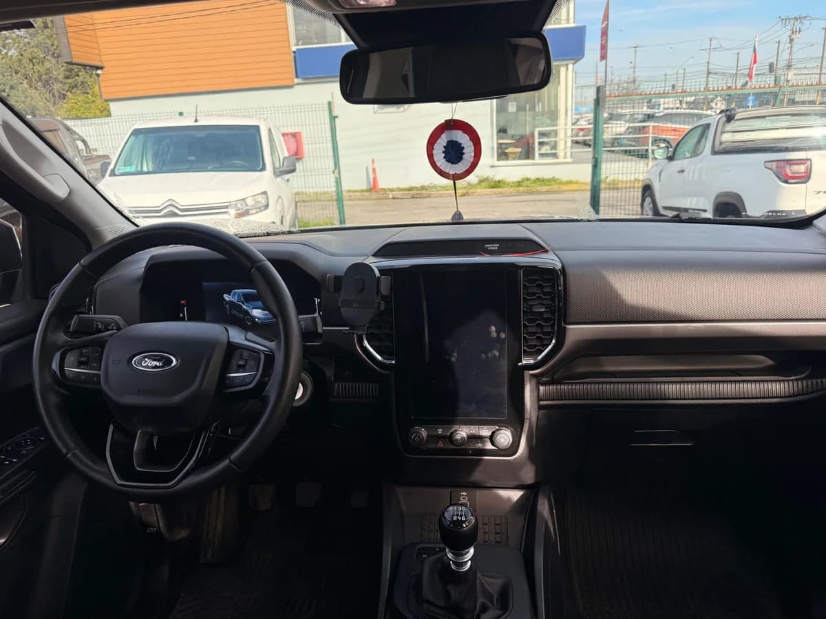 FORD Ranger XLT 2.0 DIESEL 4X4 DOBLE CABINA 2024 - Imagen 4