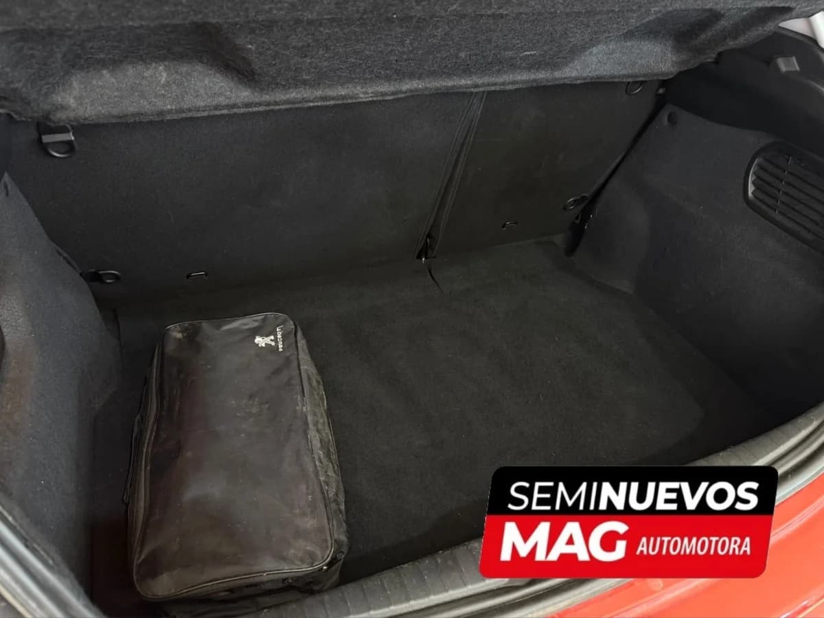 PEUGEOT 208 2019 DIESEL - Imagen 6