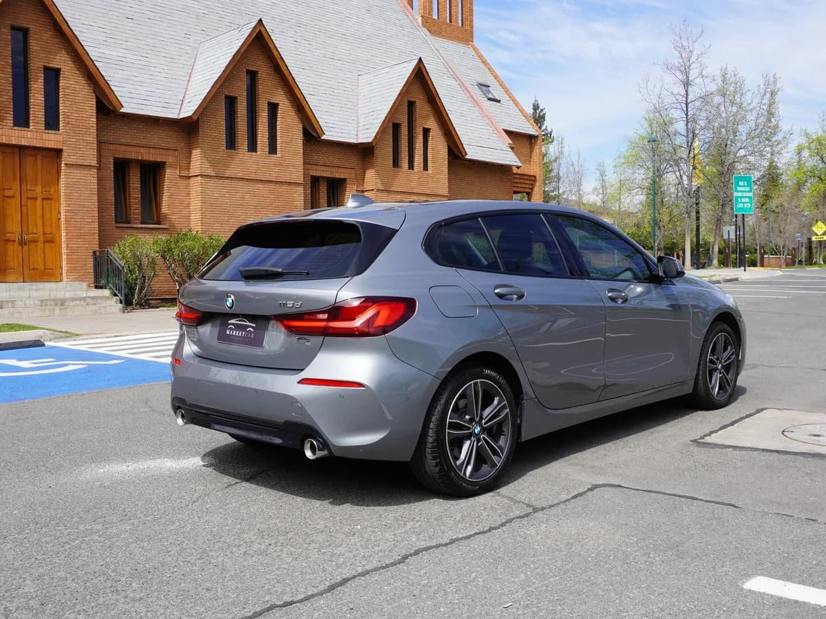 BMW 118 Diesel Sport 2.0 Hatchback Año 2022 - Imagen 5
