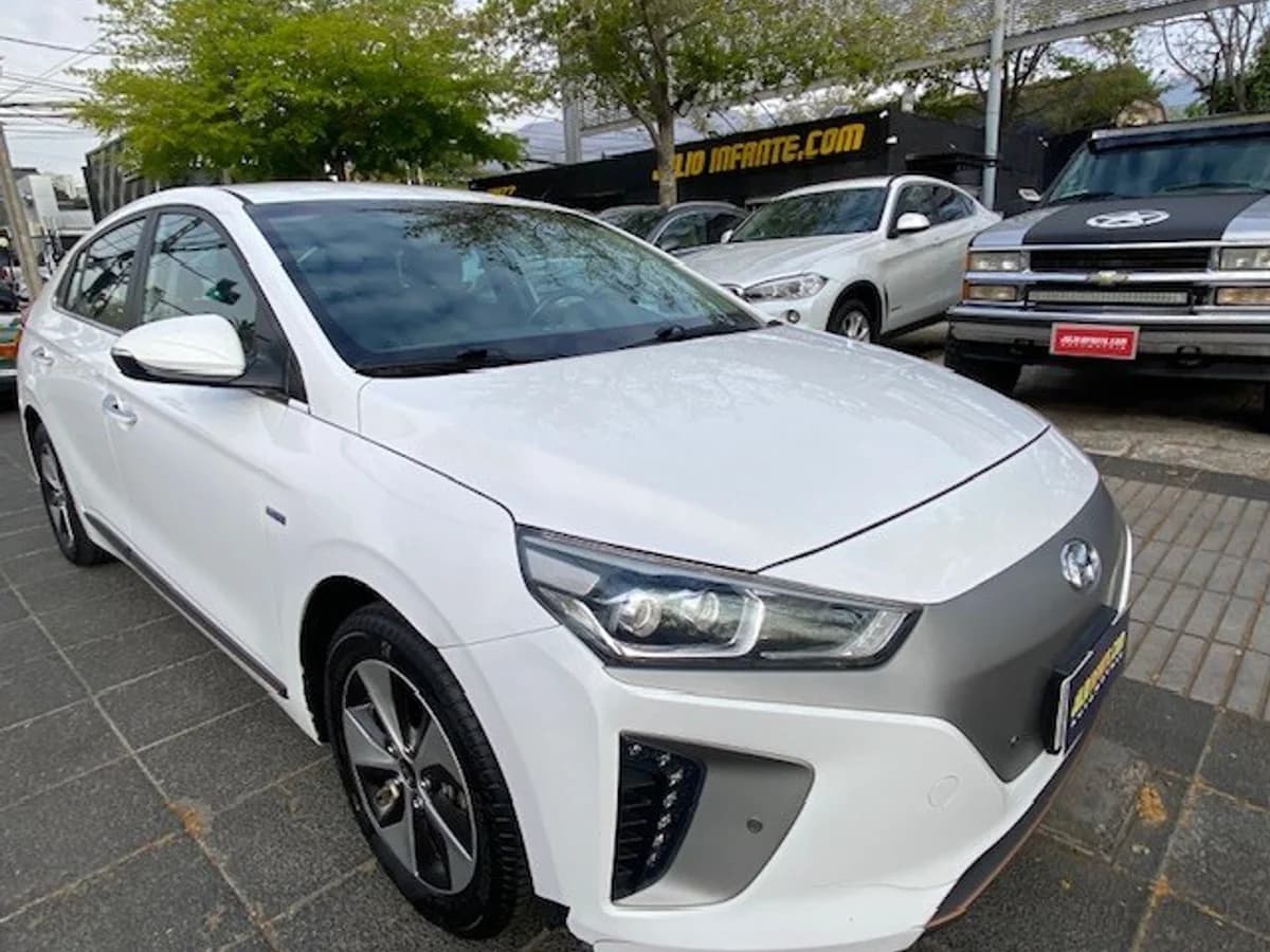 HYUNDAI IONIQ EV GLS 2018 - Imagen 3