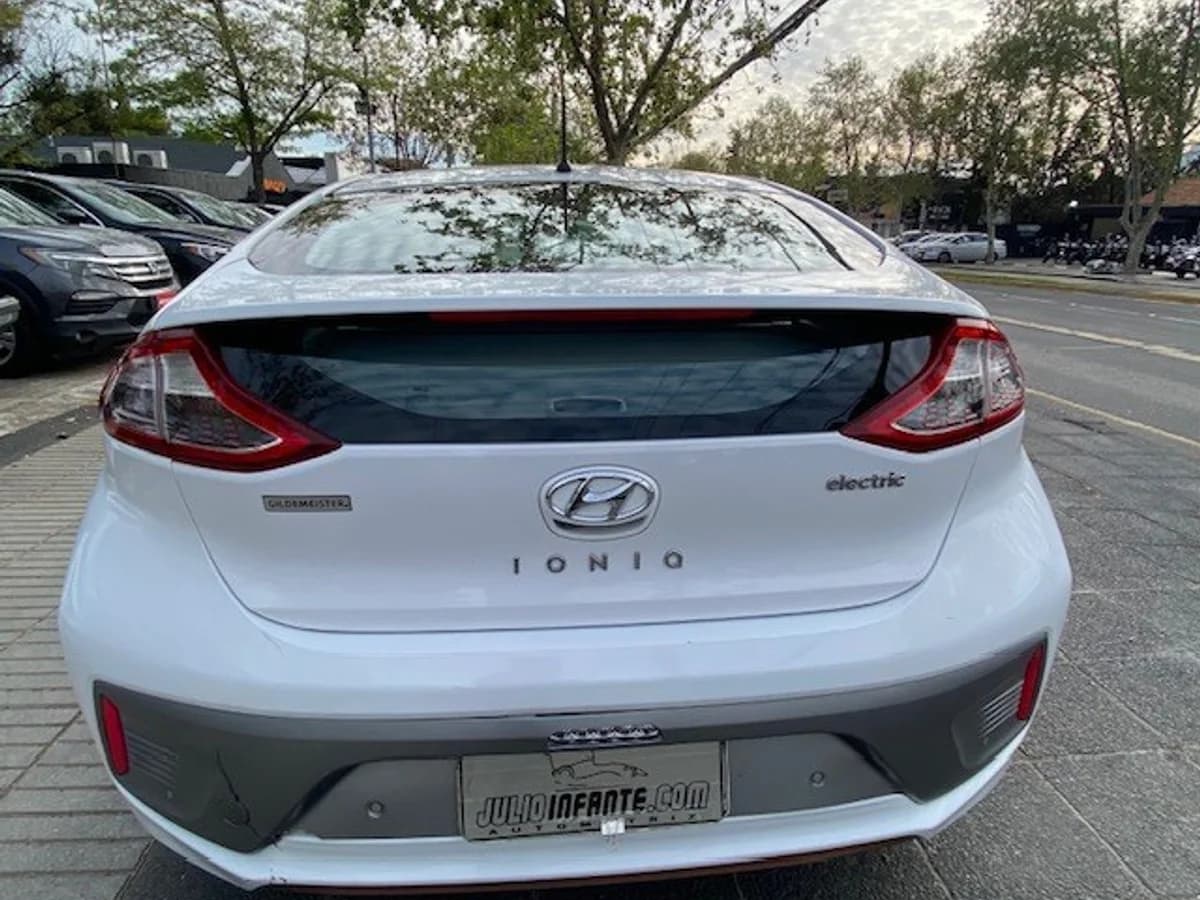 HYUNDAI IONIQ EV GLS 2018 - Imagen 6