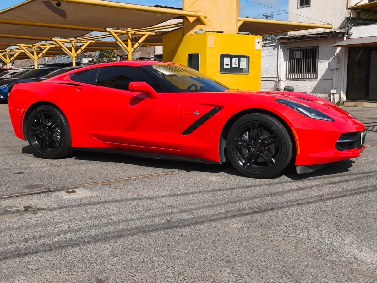 CHEVROLET CORVETTE C7 STINGRAY 2018 - Imagen 2