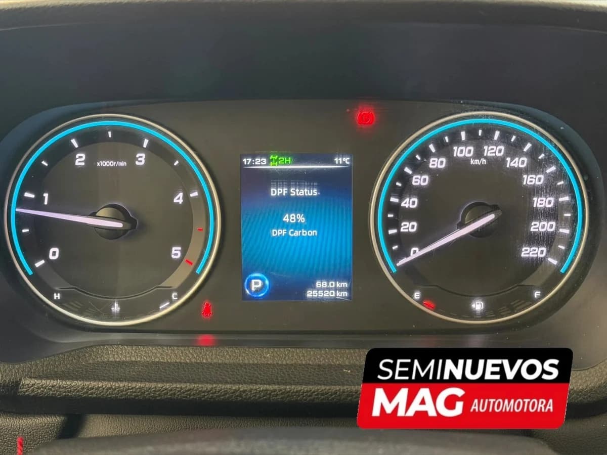 JMC GRAND AVENUE 2.3T DOBLE CABINA 4X4 AUTOMÁTICA 2025 - Imagen 9
