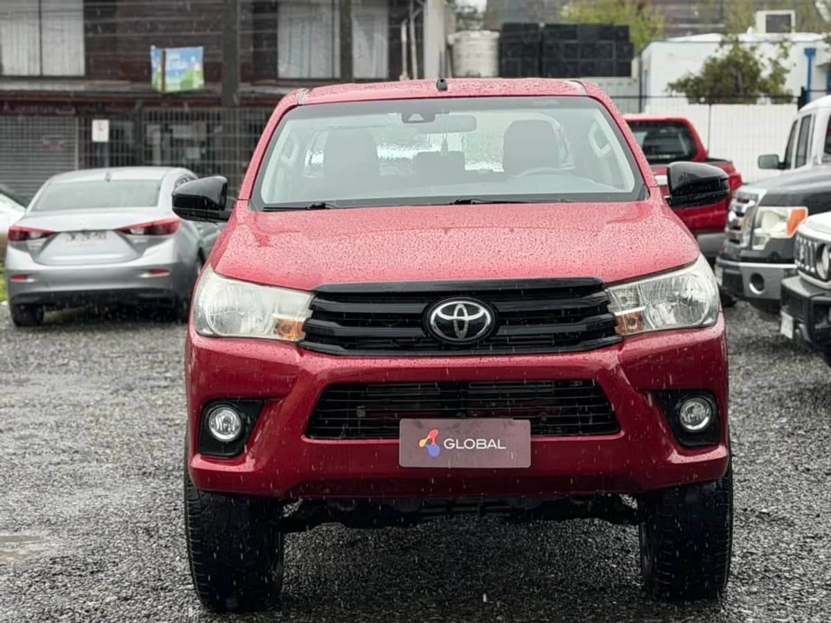 TOYOTA Hilux 2.4 DX DIESEL DCAB TSS 4X4 MT 4P 2022 - Imagen 2
